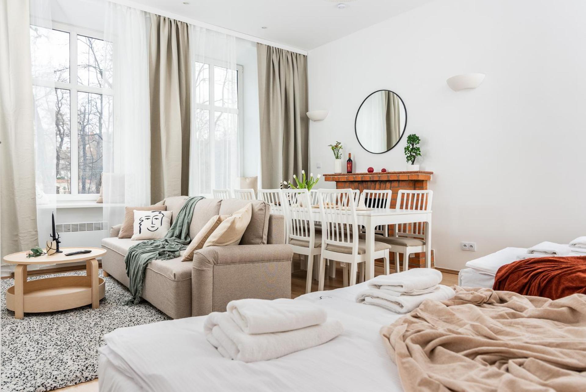 Modern Centrally Located Apartments - By Upstairs 克拉科夫 外观 照片