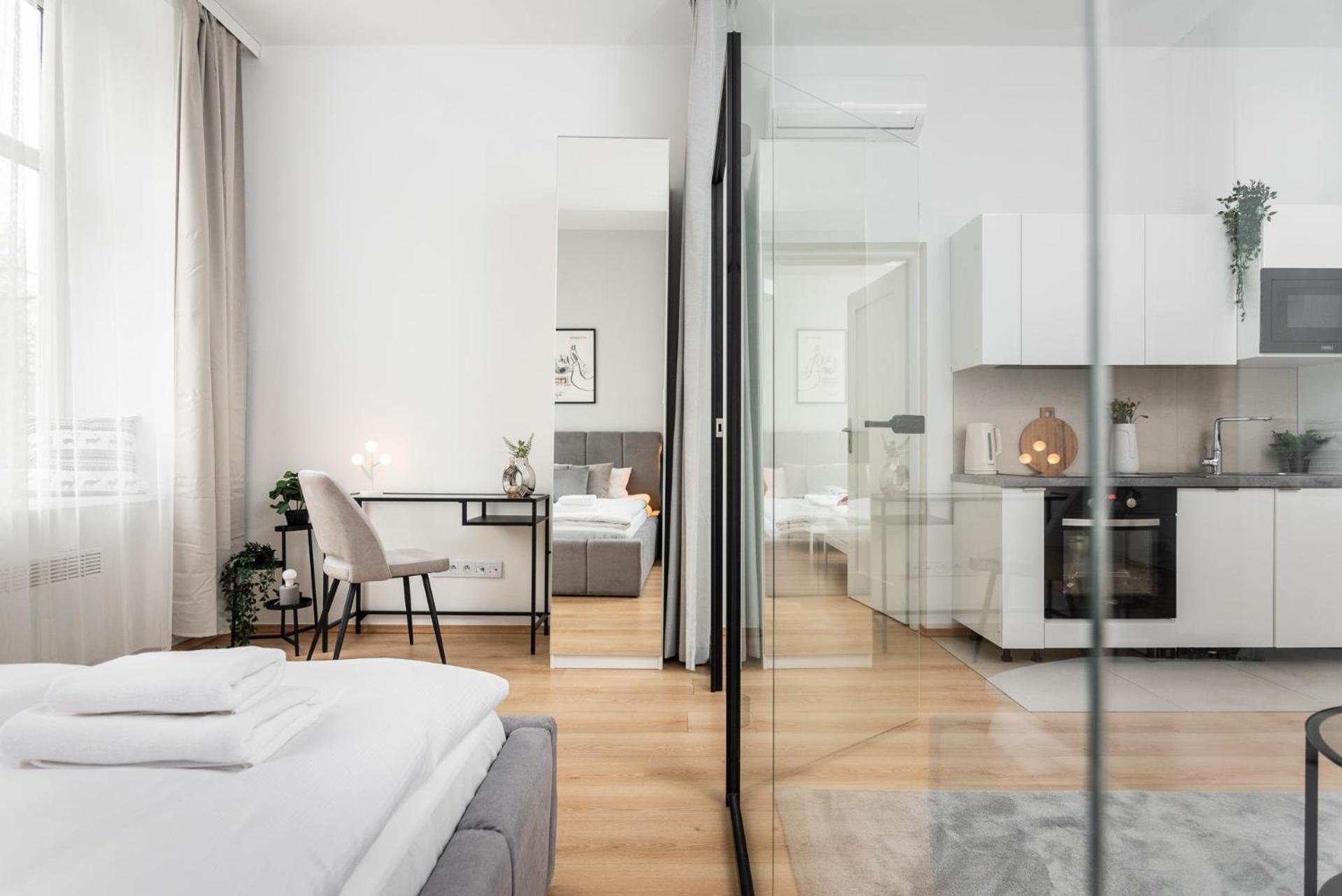 Modern Centrally Located Apartments - By Upstairs 克拉科夫 外观 照片